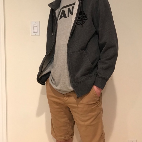 Men's Roots Sweater - Picture 2 of 3